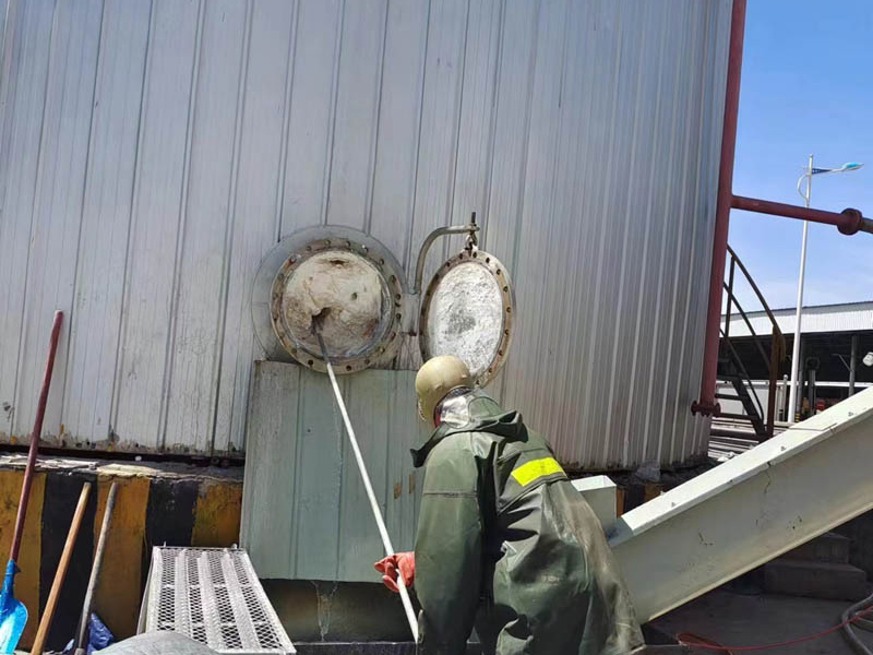 甲醛罐清理施工现场